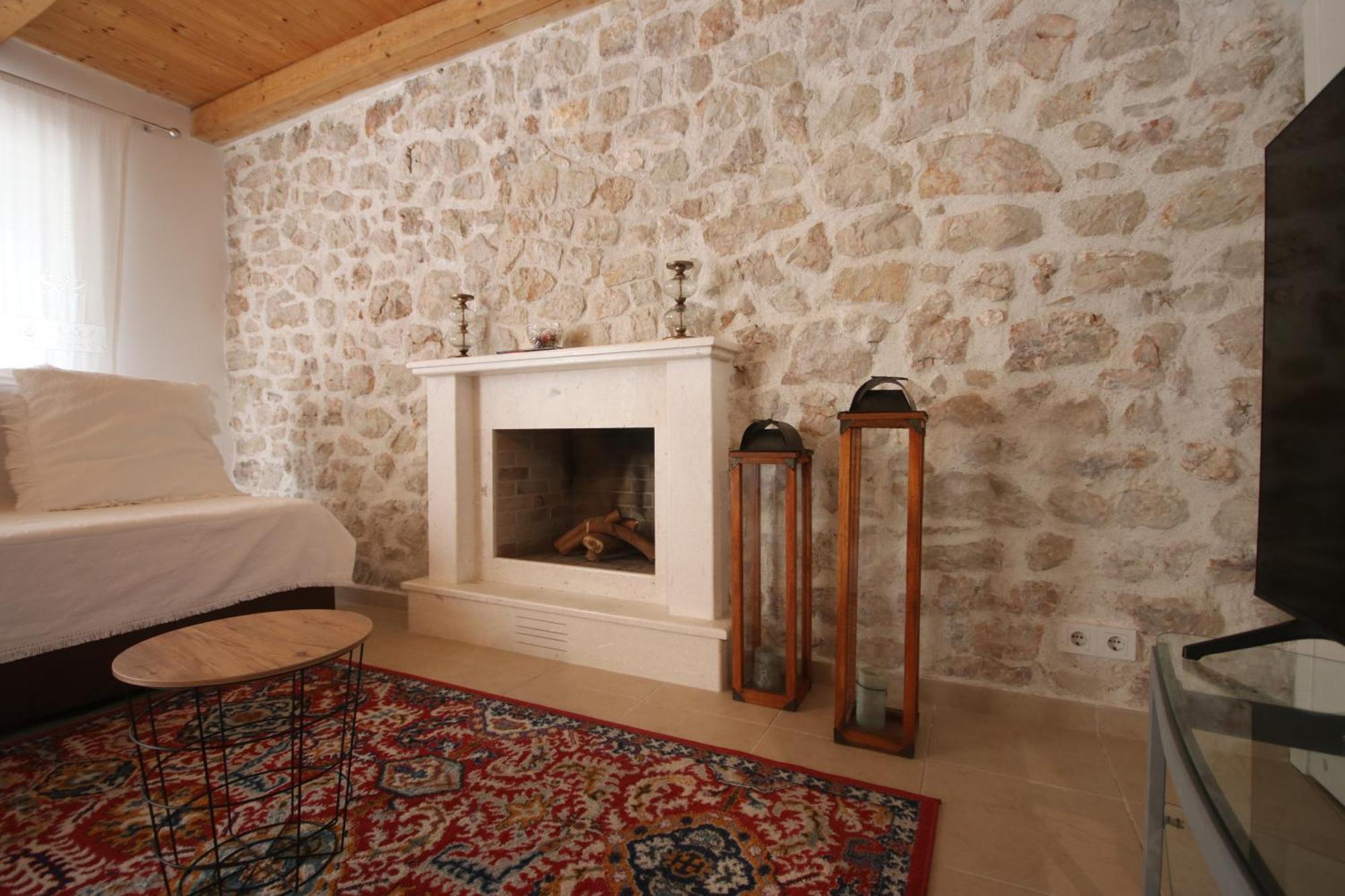 Villa Anemos Himare