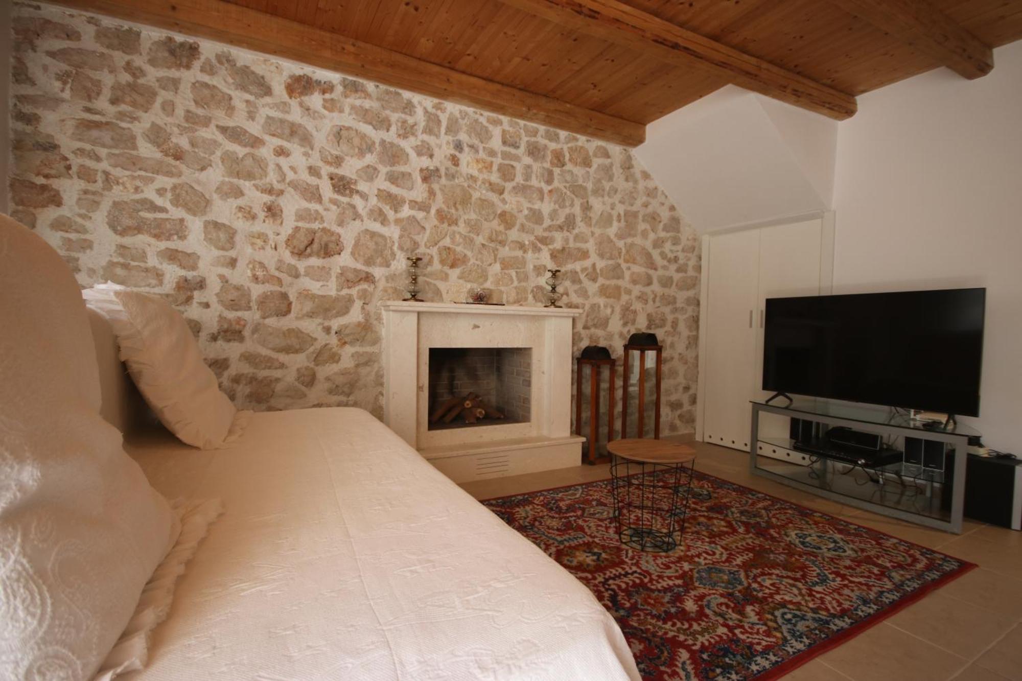 Anemos Villa